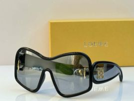 Picture of Loewe Sunglasses _SKUfw55480644fw